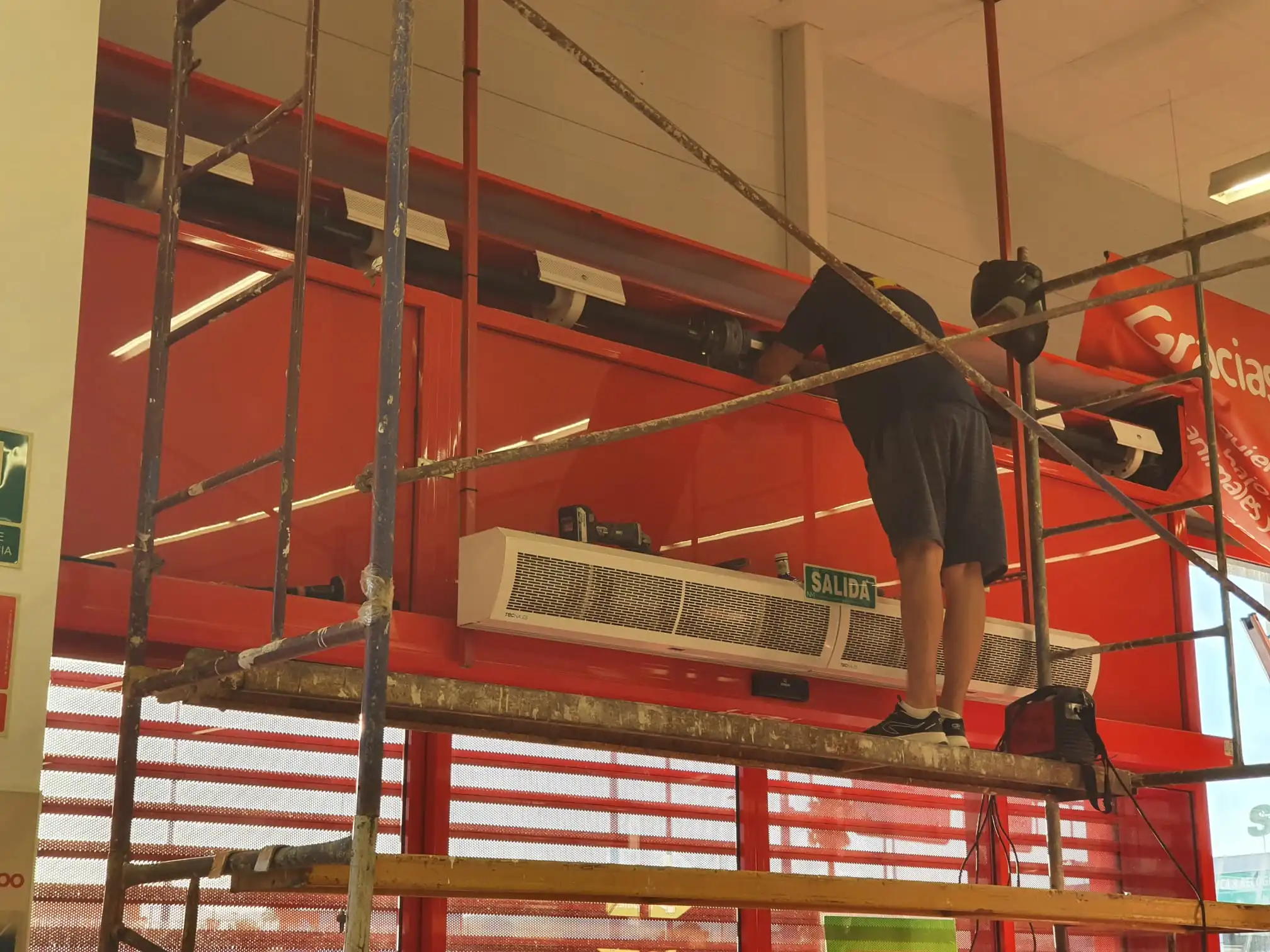 instalacion de puertas automaticas Lliria